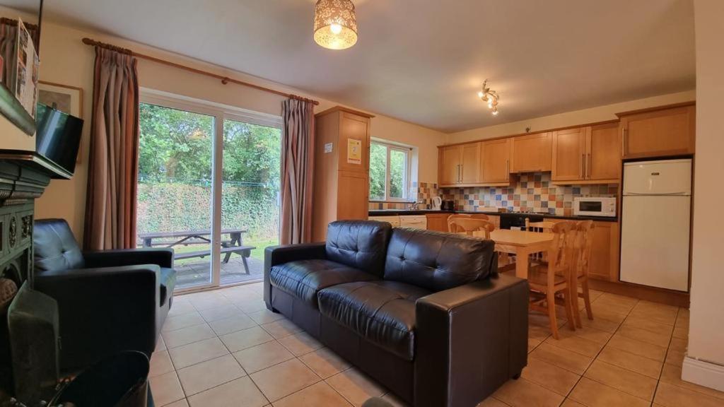 Kerry Lee Homes トラリー エクステリア 写真